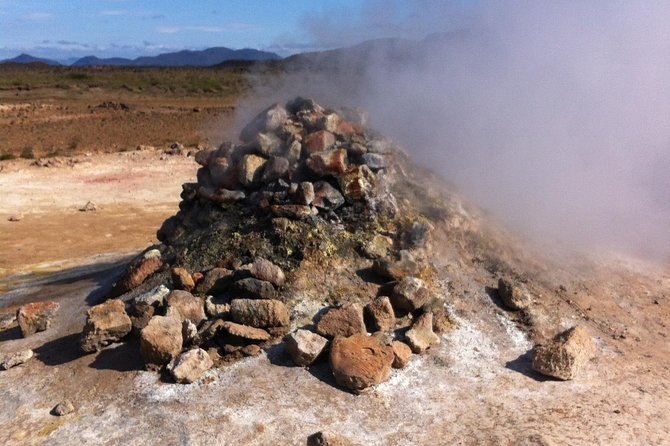 Private Super Jeep Tour: Diamond Circle - Exploring Ásbyrgi Canyon and Puffins in Húsavík