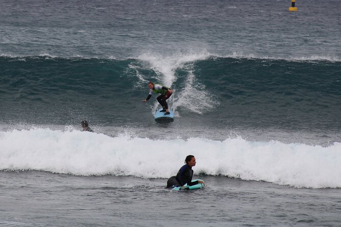 Private Surfing Lesson at Playa de las Américas - Multilingual Instruction for a Comfortable Learning Environment