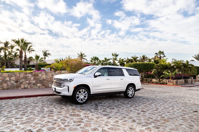 Private SUV Round-Trip from Airport to Hotels in the Corridor - Consistent Praise for Professional Drivers