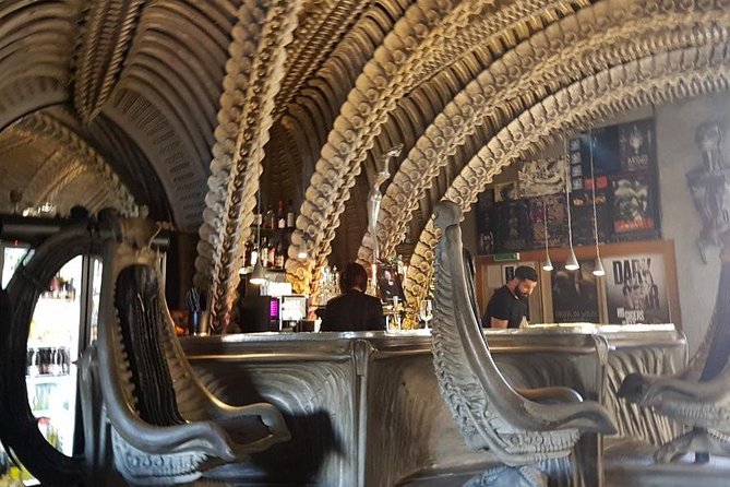 Private Swiss Cheese and Chocolate Tour from Interlaken - Discovering the Art of Cheese at La Maison du Gruyère