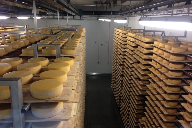 Private Swiss Chocolate, Cheese, Mountain Santis Tour with Pickup - Starting the Day with the Chocolariums Sweet Journey