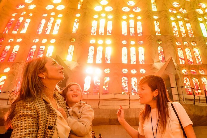 Private Tailored Barcelona Tour - Highlights of the Major Stops