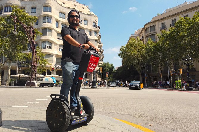 Private Tailored Excursion - Barcelona Segway Tour - Navigating the Barcelona Landmarks on a Segway