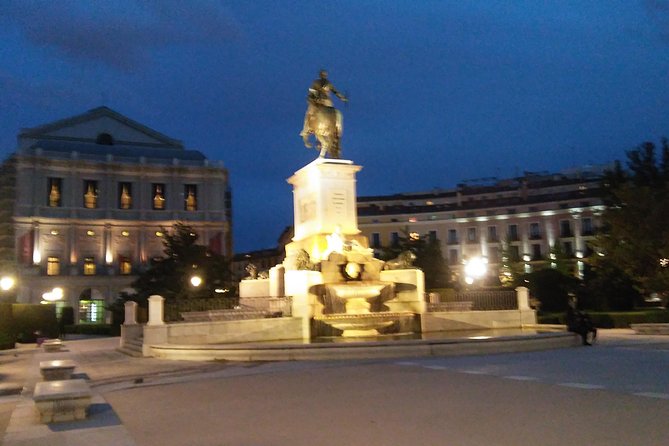 Private Tapas Tour (Only your group will participate) - Ending with Madrid’s Famous Churros and Chocolate