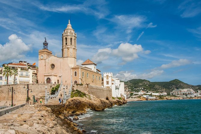 Private Tarragona and Sitges Tour with Hotel pick-up from Barcelona - Logistics: Convenience and Comfort of Private Transportation