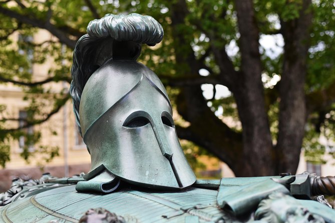 Private Taste of Helsinki and Suomenlinna - Walk Through Senate Square: Helsinki’s Historic Center