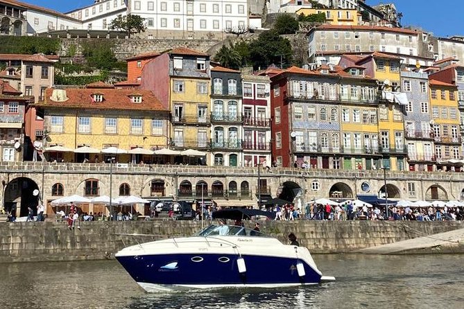 Private tasting in the Douro (1 to 6 people) on a Yacht just for you - Passing Porto’s Natural and Coastal Highlights
