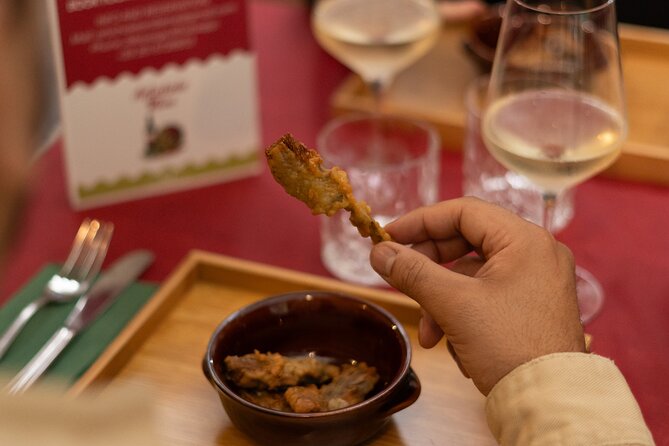 Private tasting of Luxury wines with artichoke in Rome - Meeting Point and Accessibility in Central Rome