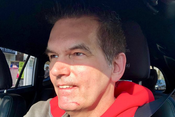 Private Taxi Tour City East & West History and Architecture 3-4h - Berlin’s Iconic Landmarks in a Luxury Taxi