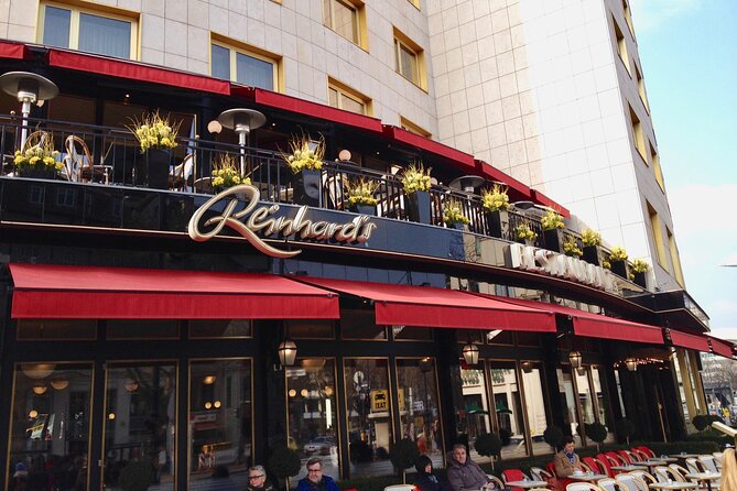 Private Taxi Tour City East & West History and Architecture 3-4h - From the Soviet Era to the Reunification