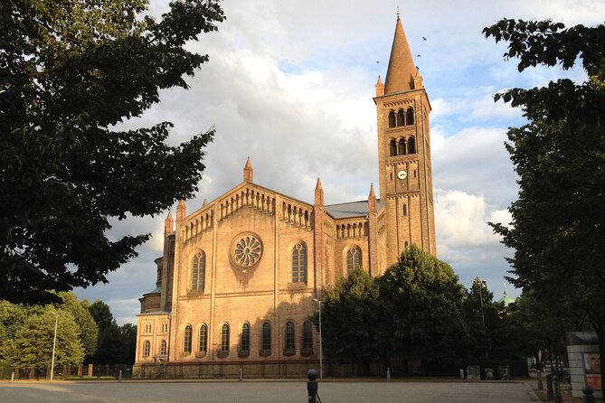 Private taxi tour to Potsdam and Sanssouci 6-8h - Exploring Sanssouci Palace and Its Gardens
