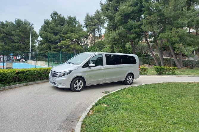 Private taxi transfer from Split to Split airport - Efficient Transportation with Air-Conditioned Vehicles