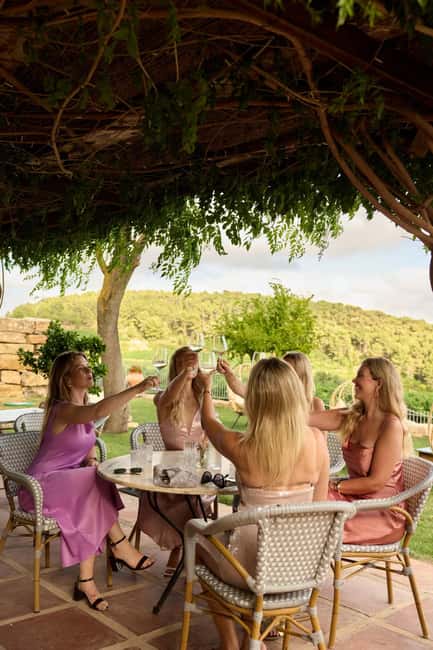 Private Tbilisi Tour & Chateau Mukhrani Wine Tasting & Lunch - Premium Wine Tasting at Chateau Mukhrani