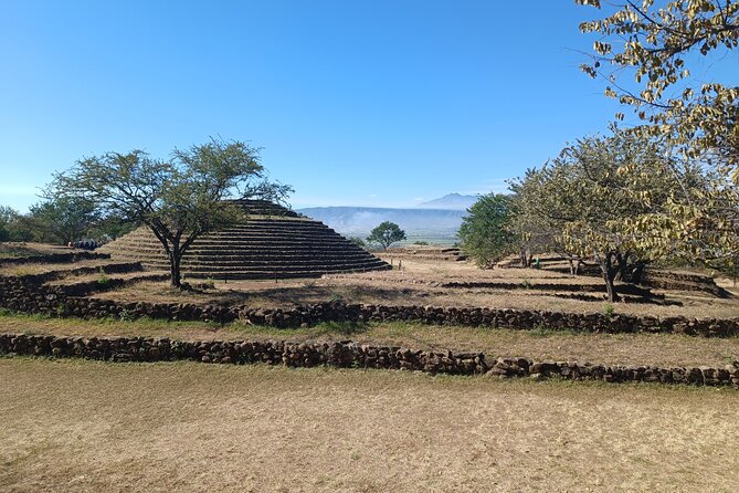 PRIVATE Tequila Valleys Tour: Pyramids, Volcanoes, Agaves&Tequila - Behind the Scenes at Destileria La Alborada