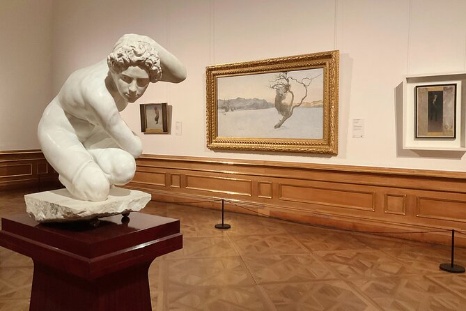 Private Themed Tour of the Belvedere with an Art Historian: "The Kiss" by Gustav Klimt: how it became the Symbol of the Viennese Art - Meet and Greet at the Belvedere Palace Entrance