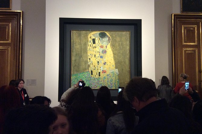 Private Themed Tour of the Belvedere with an Art Historian: "The Kiss" by Gustav Klimt: how it became the Symbol of the Viennese Art - The Value of Expert Guidance and In-Depth Art Stories
