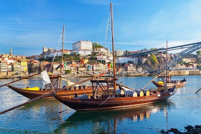 Private tour 2 days from 1 to 8 people to Porto - Aveiro- Nazaré- Óbidos - Nazaré’s legendary waves and lively coast