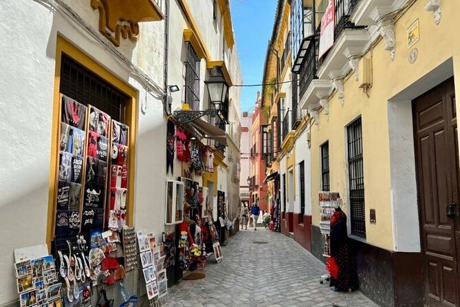 Private Tour Alcazar Seville Cathedral and Giralda Tower Climb - Visiting the Royal Alcazar of Seville