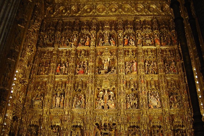 Private Tour Alcazar Ticket and Seville Cathedral - The Guide’s Role: Personalized Expertise and Stories