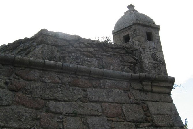 Private Tour Alvarinho (Melgaço and Monção) includes 3 wine tastings - Exploring Historical Melgaço at Torre de Menagem