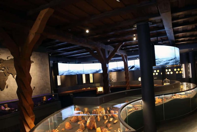 Private Tour: Amber Catching in Curonian Spit from Klaipeda - Crafting Amber Amulets at Nagli 15