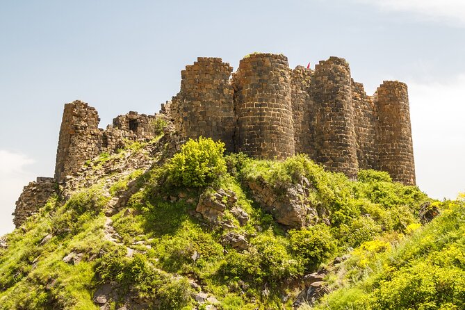 Private Tour: Amberd Fortress, Saghmosavank, Alphabet Monument - Amberd Fortress: A Medieval Stronghold with Panoramic Views
