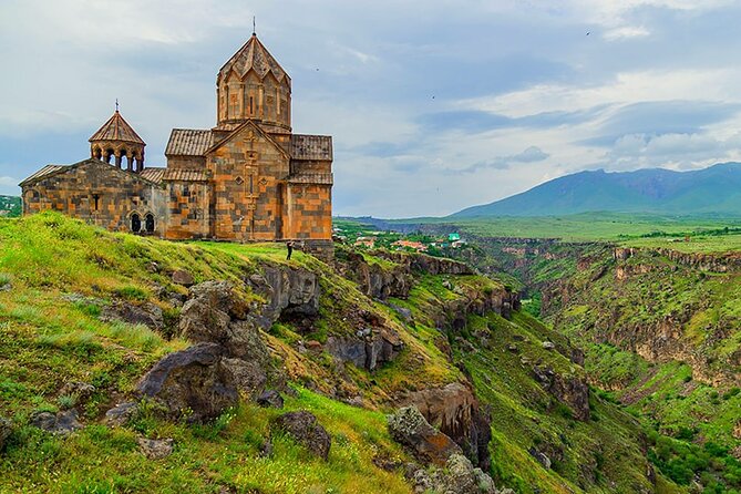 Private Tour: Amberd Fortress, Saghmosavank, Alphabet Monument - Flexibility and Customization Options