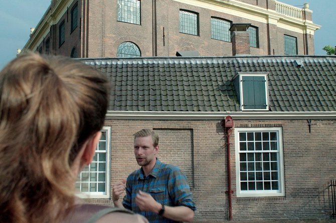 Private Tour: Amsterdam's City Highlights and Hidden Gems - Exploring the Red Light District: Amsterdam’s Most Notorious Neighborhood