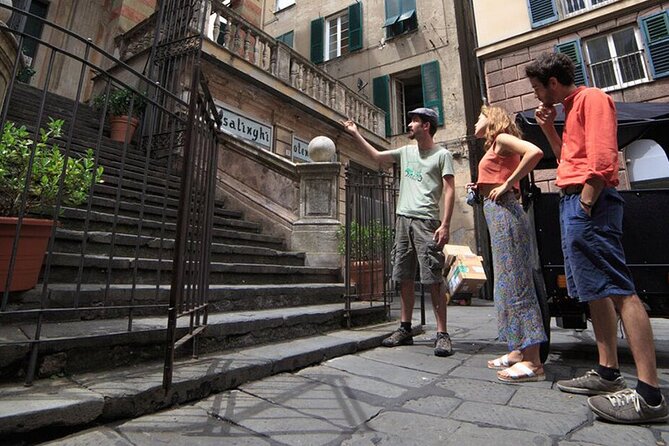 Private Tour and Lunch in a typical restaurant in old town - Visiting the Iconic Genoese Cathedral