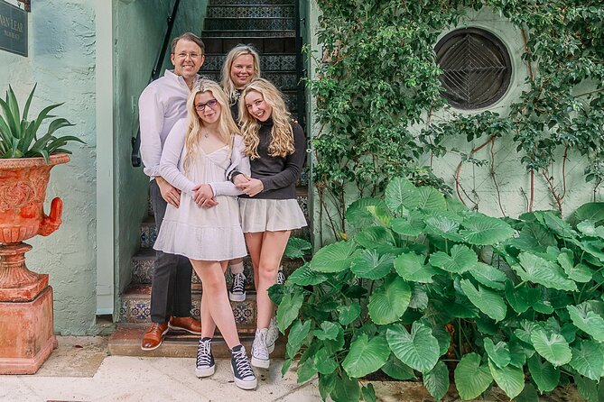 Private Tour and Photoshoot along Picturesque Historic Worth Ave - Logistics and Meeting Details