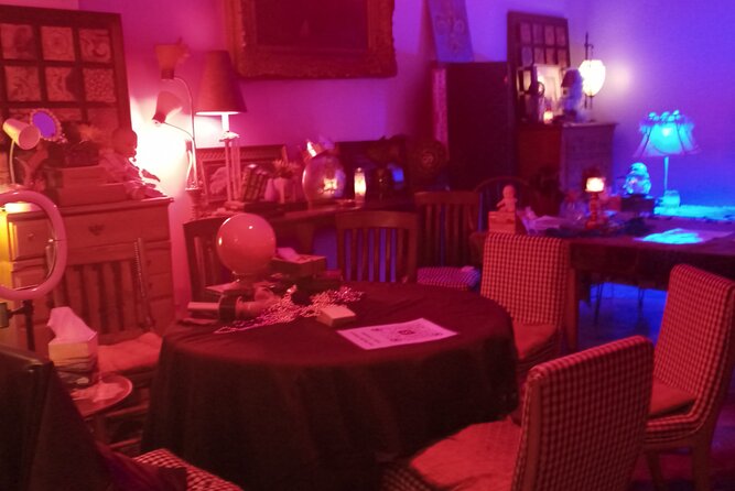 Private Tour and Seance at the House on Bourbon - Key Points