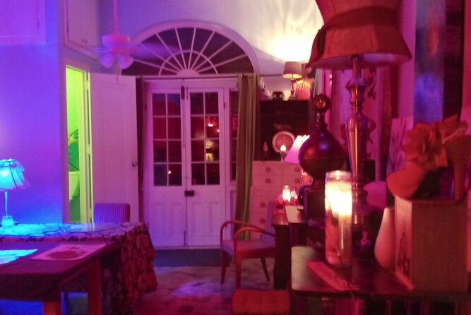 Private Tour and Seance at the House on Bourbon - What to Expect During the Séance