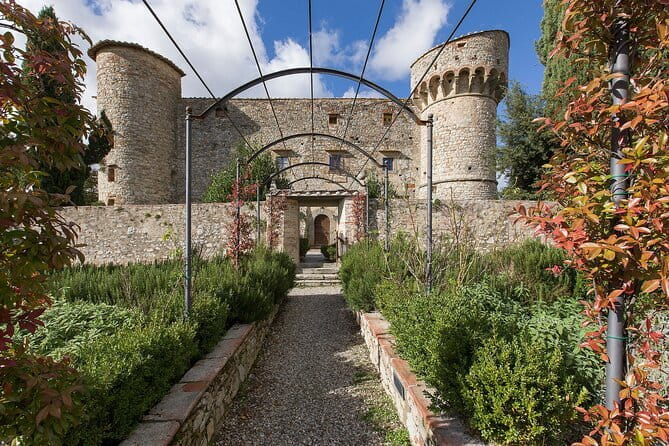 Private Tour and Wine Tasting at Castle-Wineries in Chianti from Florence - Key Points