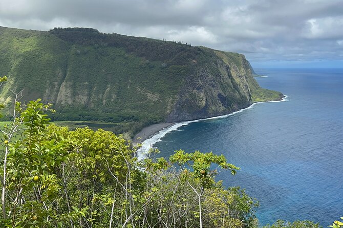 Private Tour Around the Island of Hawaii - Visiting Rainbow Falls and Its Lush Surroundings