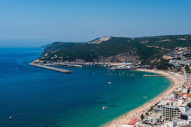 Private Tour: Arrábida Day Trip from Lisbon Including Wine Tasting - Exploring Palmela’s Moorish Castle and Views