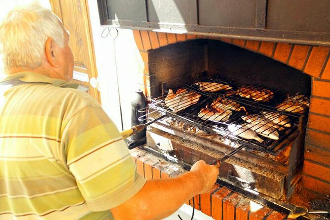 Private Tour: Arrábida Natural Park and Sesimbra Day Trip from Lisbon - Relaxing at Beautiful Beaches in Arrábida Natural Park