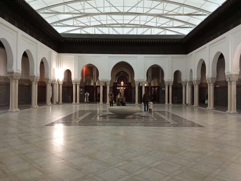 Private tour at the Great Mosque of Paris - Discovering Islamic Calligraphy and Artistic Details