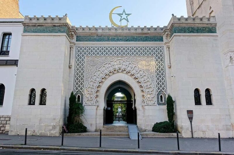 Private tour at the Great Mosque of Paris - The Atmosphere and Sensory Experience Inside