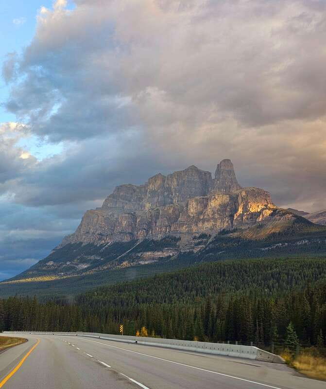 Private Tour Banff/Emerald Yoho Customized Sightseeing - Exploring Yoho National Park: Natural Bridge and Marble Canyon