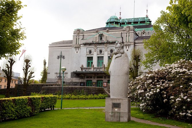 PRIVATE TOUR: Bergen city sightseeing, 5 hours - Exploring Bergen’s Historic Old Town