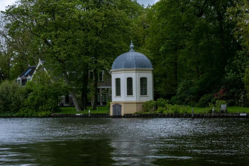 Private tour by car and official tour guide to Weesp and Loenen aan de Vecht - Key Points