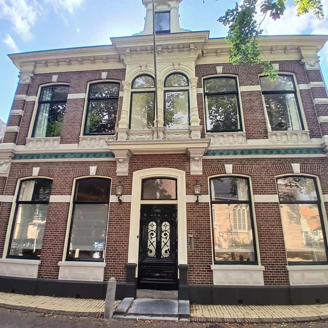 Private tour by car and official tour guide to Weesp and Loenen aan de Vecht - Weesps Fortifications and Cultural Heritage