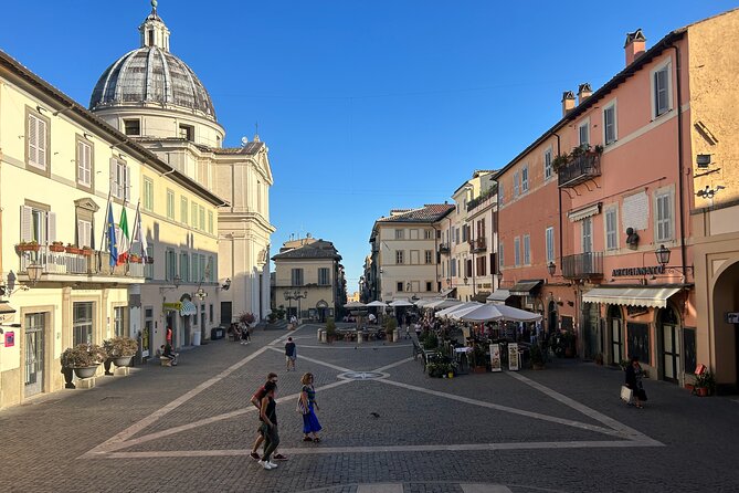 Private Tour Castel Gandolfo, Frascati with Wine Tasting - Lunch and Free Time in Castel Gandolfo