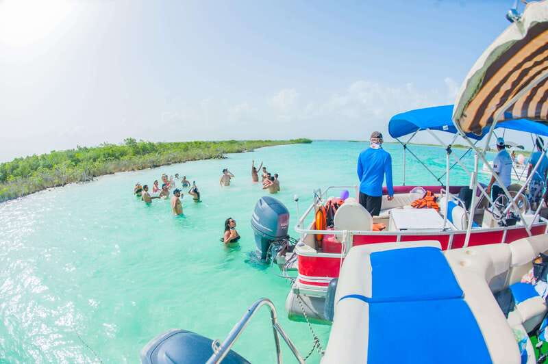 Private Tour: Chacchoben Mayan Ruins and Bacalar Lagoon Boat - Discover Chacchoben and Bacalar Lagoon in a Private 6-Hour Tour