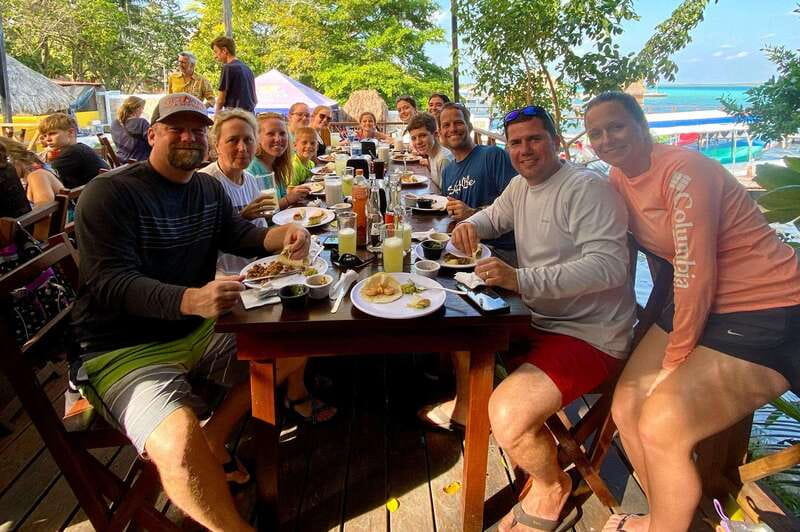 Private Tour: Chacchoben Mayan Ruins and Bacalar Lagoon Boat - Tasting Authentic Mexican Tacos on Site