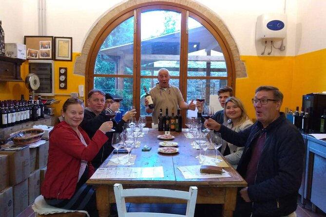 Private Tour- Chianti By Minivan At Sunset - Exploring Greve in Chianti’s Vibrant Town Center
