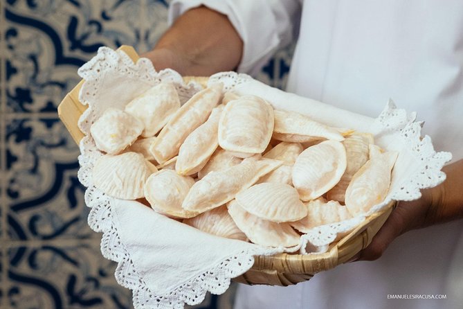 Private Tour: Coimbra (World Heritage) & Aveiro (Little Venice) tour day trip from Lisbon with lunch - A Well-Balanced Day with a Quality Lunch