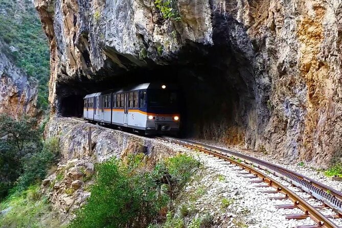 Private Tour Corinth, Cog Railway Trip, Cave of Lakes, Kalavryta - Discovering the Kastria Cave of Lakes’ Natural Wonder