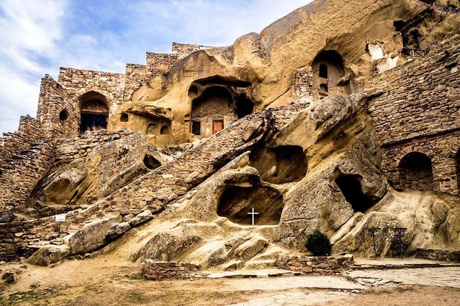 Private Tour: David Gareji (Free wine Tasting) - Key Points