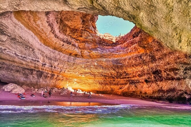 Private Tour DE Lisbon to the Algarve with City Stop - Comfort and Safety in a Modern Vehicle